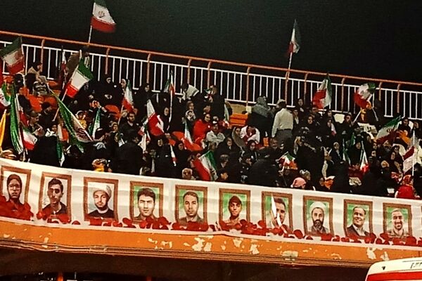 نوای همبستگی در ورزشگاه شهید باهنر کرمان