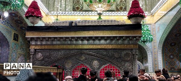 آماده سازی حرم مطهر امام رضا علیه‌السلام برای تشییع رهبر شهید