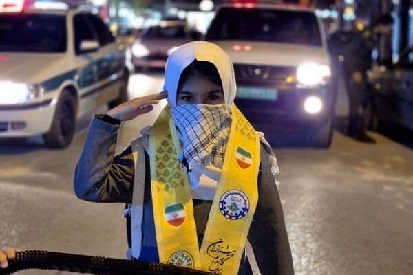 طنین رجزهای دانش‌آموزان پیشتاز در همایش شبانه‌ فارسان
