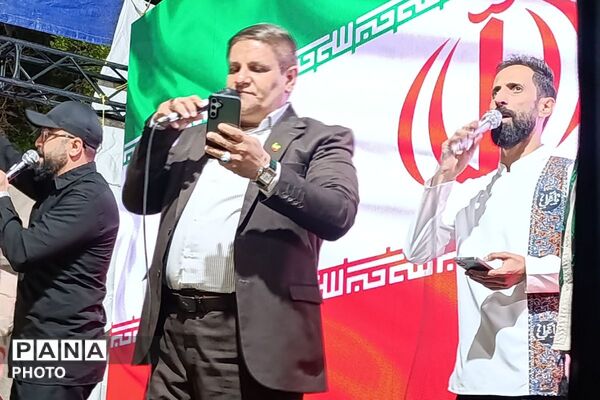 حضور پرشور مردم ورامین، جلوه‌ای دوباره از غیرت مردم دیار۱۵ خرداد