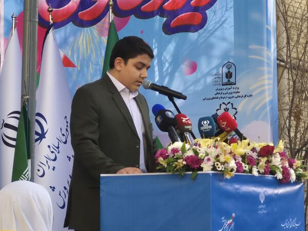 صدای انقلاب طنین انداز شد