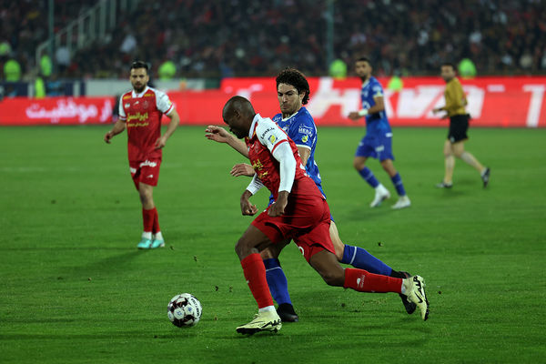 دیدار تیم‌های استقلال و پرسپولیس