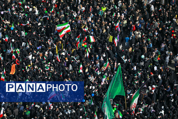 شکوه 22 بهمن مشهد مقدس از نمای هوایی