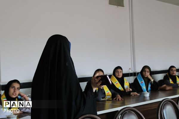 نشست خبرنگاران پانا سملقان برای برنامه‌ریزی مراسم چهلم شهدای جنگ رمضان