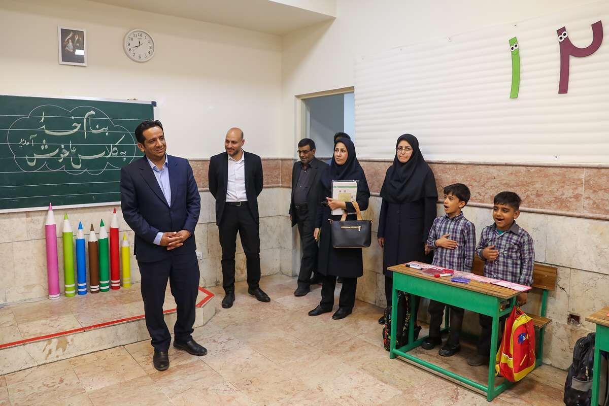بازدید مدیرکل آموزش‌وپرورش کرمان از مجتمع آموزشی «اندیشه هوشمند ارگ»