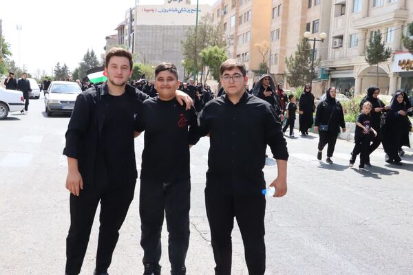 مراسم پیاده‌روی جاماندگان اربعین در محمدشهر کرج