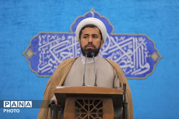 نماز جمعه ، تجلی همدلی مردم در سایه ایمان و بصیرت