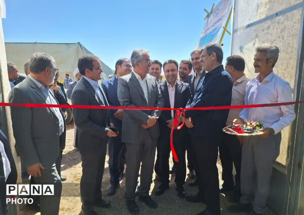 افتتاح نیروگاه خورشیدی ،گلخانه و طرح توسعه بیمارستان آیت الله خاتمی همزمان با هفته دولت