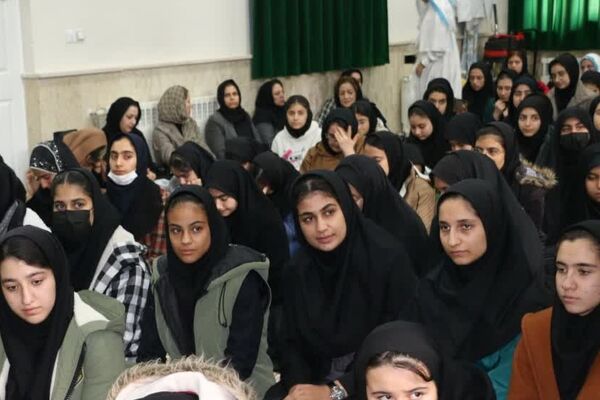 ششمین اجلاس سراسری نماز آموزش و پرورش شهرستان کامیاران 
