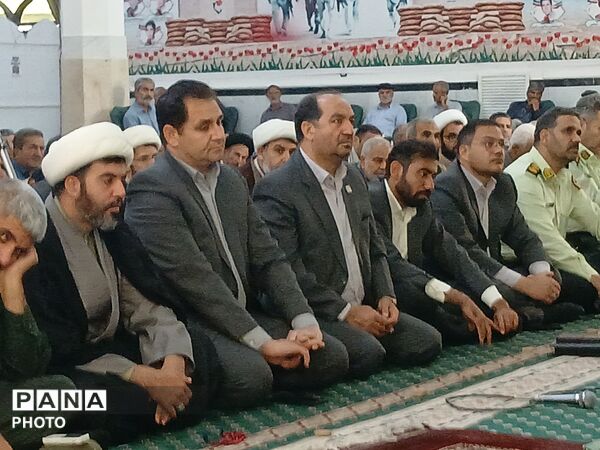 حضور مدیر آموزش و پرورش مه‌ولات در تریبون نماز جمعه