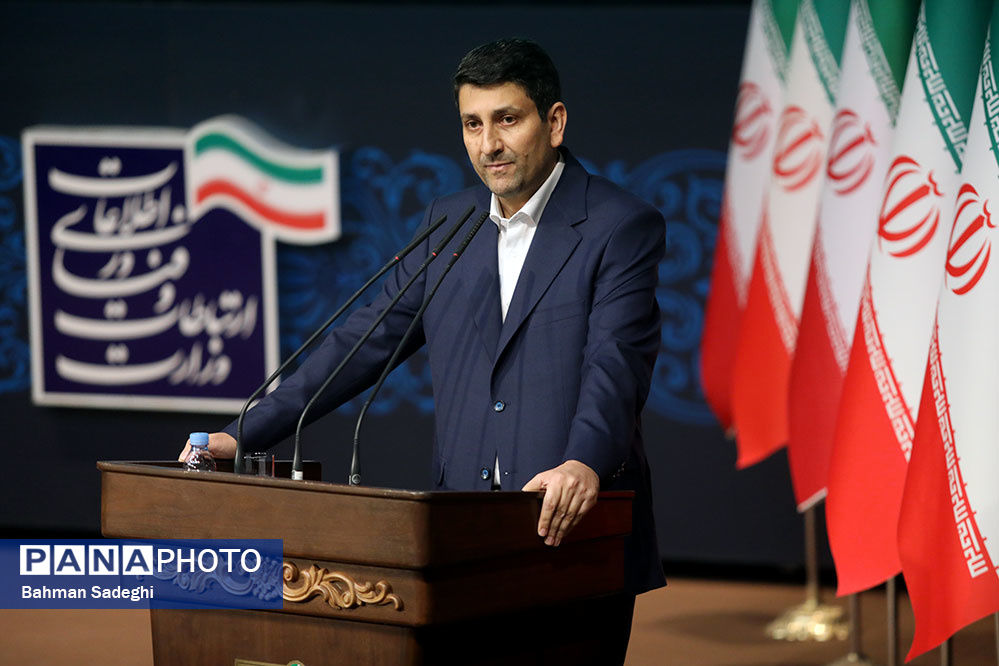 وزیر ارتباطات: مسیر تحول در اقتصاد دیجیتال با همکاری بخش خصوصی امکان پذیر است