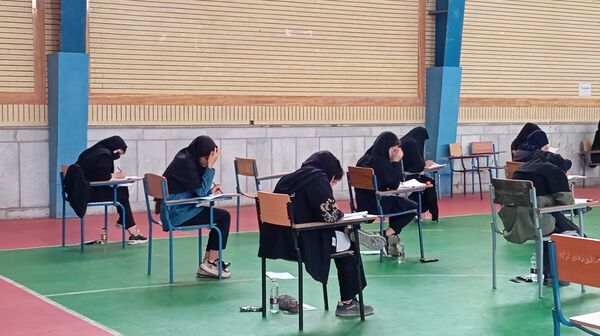 آزمون ورودی نهم به دهم مدارس سمپاد و نمونه دولتی در شهر بن