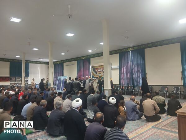 تجلیل از نخبگان قرآنی و نمایشگاه میثاق با شهدا در حاشیه نماز جمعه خداآفرین