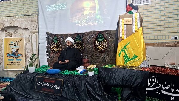 اعتکاف دختران دانش‌آموز قم در مسجد امام حسین(ع)