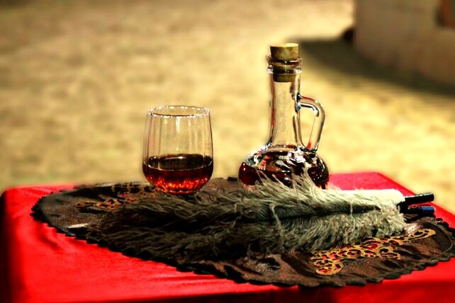 بازنمایی تاریخ در تعزیه متوکل عباسی در کرمان
