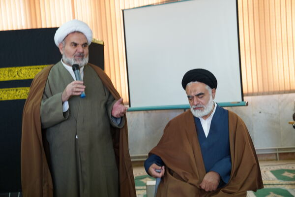 اولین کاروان دانش‌آموزان عازم سفر عمره مفرده پس از ده سال از فرودگاه بین‌المللی شهید بهشتی اصفهان