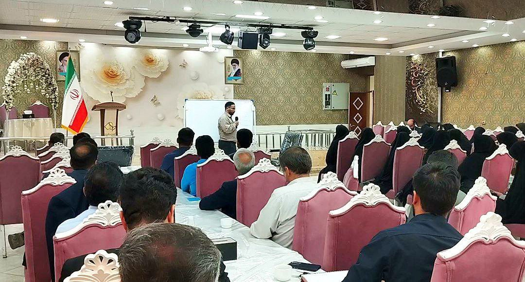 معاونین آموزشی باید زمینه‌ساز استفاده از روش‌های نوین تدریس در مدارس باشند