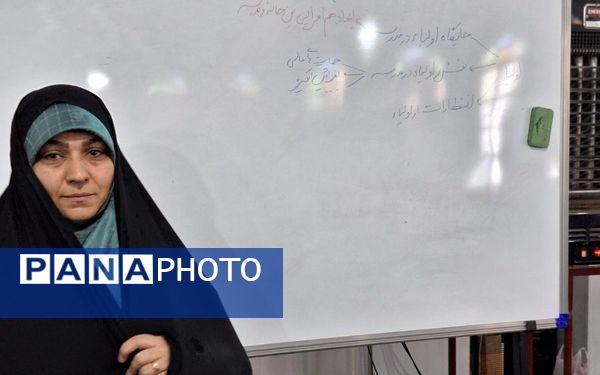 همایش انجمن اولیا و مربیان در ناحیه یک ری