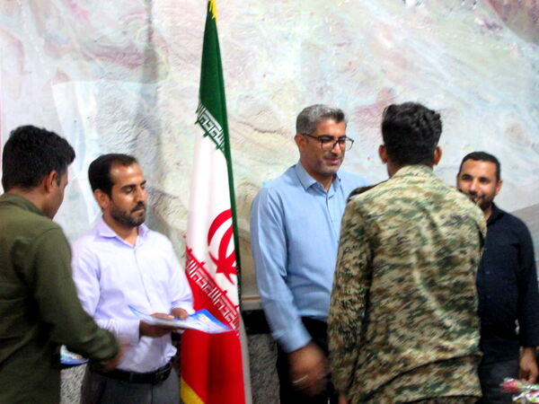 تجلیل از دانش‌آموزان خبرنگار پانای شهرستان بشاگرد 