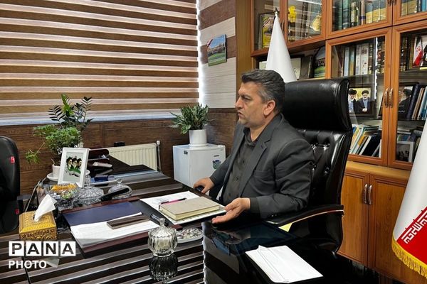 نشست صمیمی رئیس اموزش و پرورش شهرستان پاکدشت با خبرنگاران پانا پاکدشت
