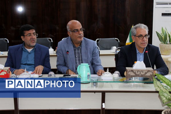 جلسه ستاد بزرگداشت مقام معلم استان بوشهر