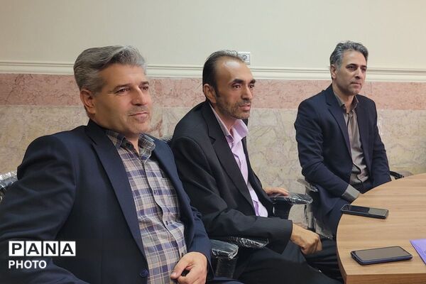 درخشش استعدادهای علمی مرحله استانی دوازدهمین جشنواره نوجوان خوارزمی در بهارستان‌دو