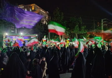 هر شب شوری تازه در رگ های وطن