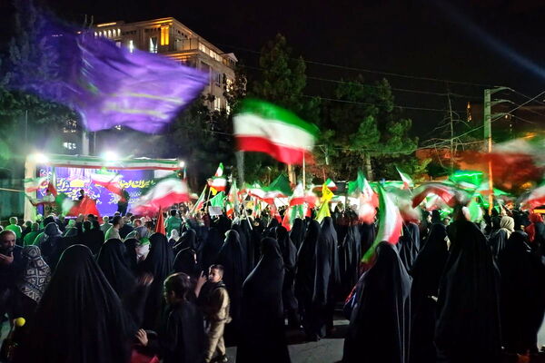 هر شب شوری تازه در رگ های وطن