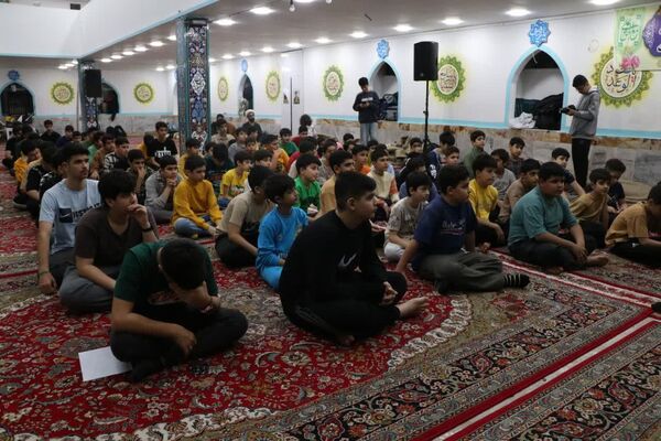 اعتکاف دانش آموزی در مساجد لنگرود