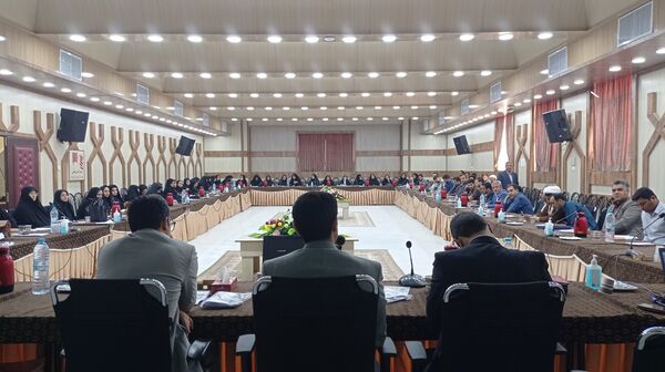 جلسه هم‌اندیشی معاونان و مربیان در خلیل آباد