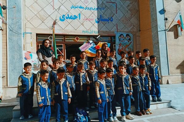 جشن شکوفه‌ ها؛ آغاز یک مسیر تازه برای کلاس اولی‌ ها