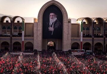 ایران با رهبر شهید خود وداع می‌کند؛ اشک‌ها روایتگر سال‌ها مجاهدت و خدمت‌اند