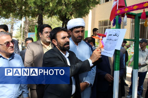 گرامیداشت هفته دفاع مقدس در مدرسه نخبگان عشایر گنجه‌ای یاسوج