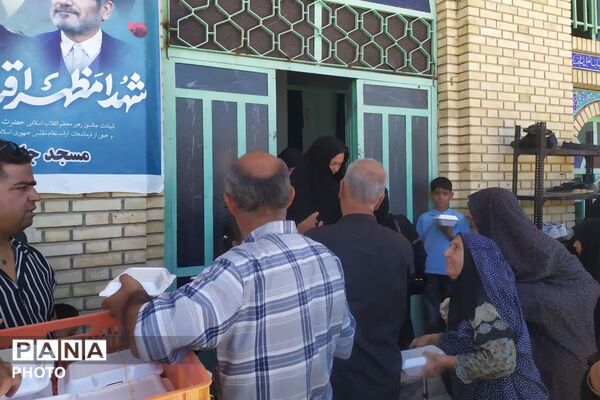 حضور بانوان لپویی در عزاداری و نماز ظهر عاشورا