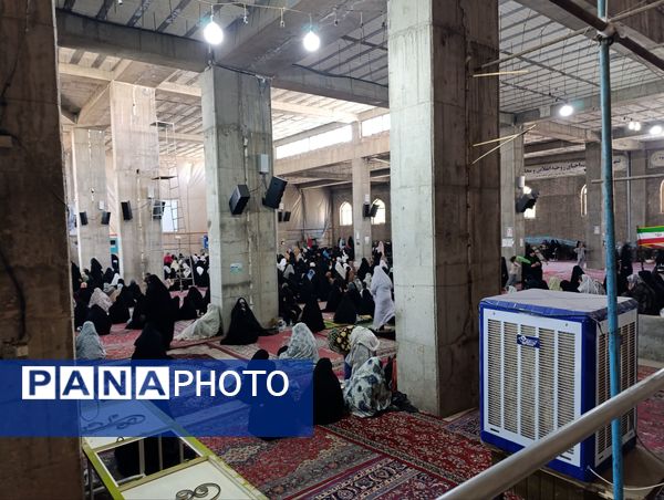 نماز عبادی سیاسی جمعه همزمان باهفته وحدت درنیشابور