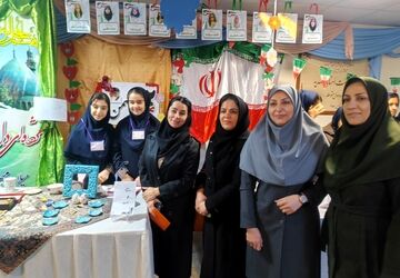 طعم خلاقیت نوجوانان در غرفه خوراکی‌های بازارچه مهدیه