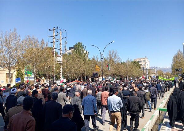 مردم کاشمر با سر دادن فریاد مرگ بر اسرائیل روز قدس را گرامی داشتند