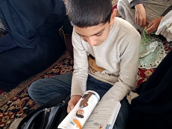 حضور کودکان در نماز جمعه کاشمر 