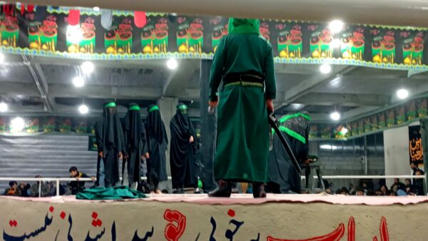 عطر غربت فاطمی در مارکده پیچید