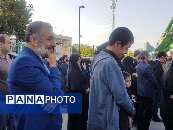 تجمع مشهدی‌ها در فراق سیدالشهدای خدمت