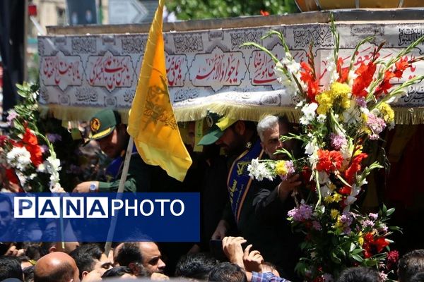 وداع با پیکر مطهر شهید حسین امیرعبدالهیان در شهرستان ری