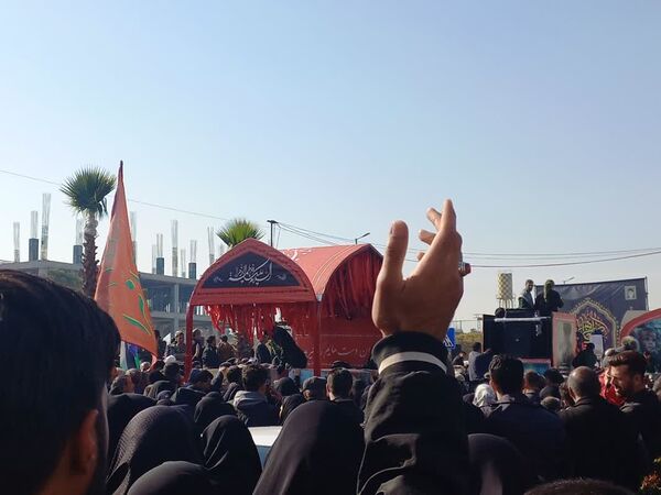 تشییع باشکوه پیکر پاک شهدای گمنام در اصفهان 