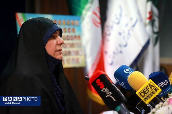 نشست خبری « فصلی از رویش جوانه‌ها»