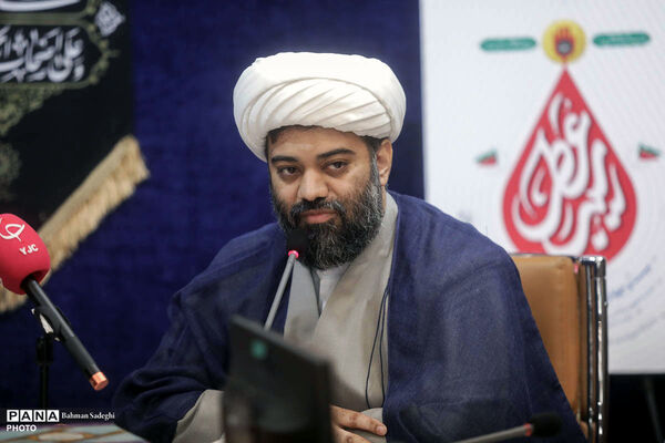 نشست خبری بیست‌وچهارمین رویداد عطر سیب