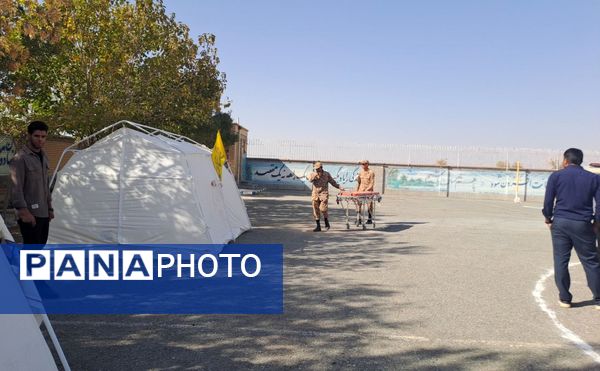 آیین نواختن زنگ پدافند غیرعامل در زاوه