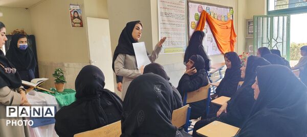 جلسه انجمن اولیا و مربیان در مدرسه سبحان و مائده شلیل