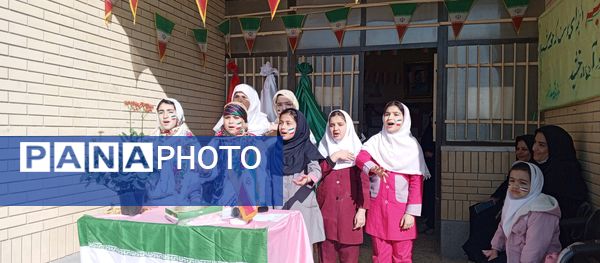 جشن دهه فجر در مدرسه شهید معتمدی