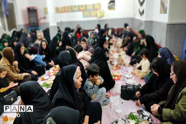 ضیافت افطاری همراه با نماز جماعت مغرب و عشاء در مسجد جامع شهر بار 