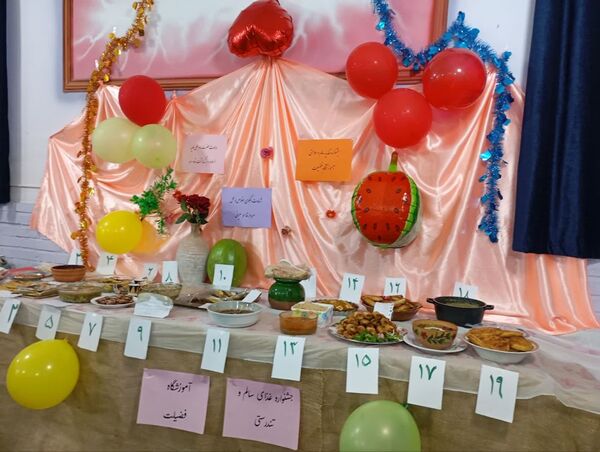 جشنواره تغذیه سالم و سلامت در دبستان پسرانه فضیلت کاشمر