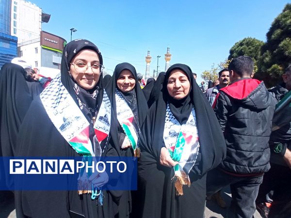 حضور پرشور مشهدی‌ها در راهپیمایی روز قدس؛ فریاد حمایت از فلسطین